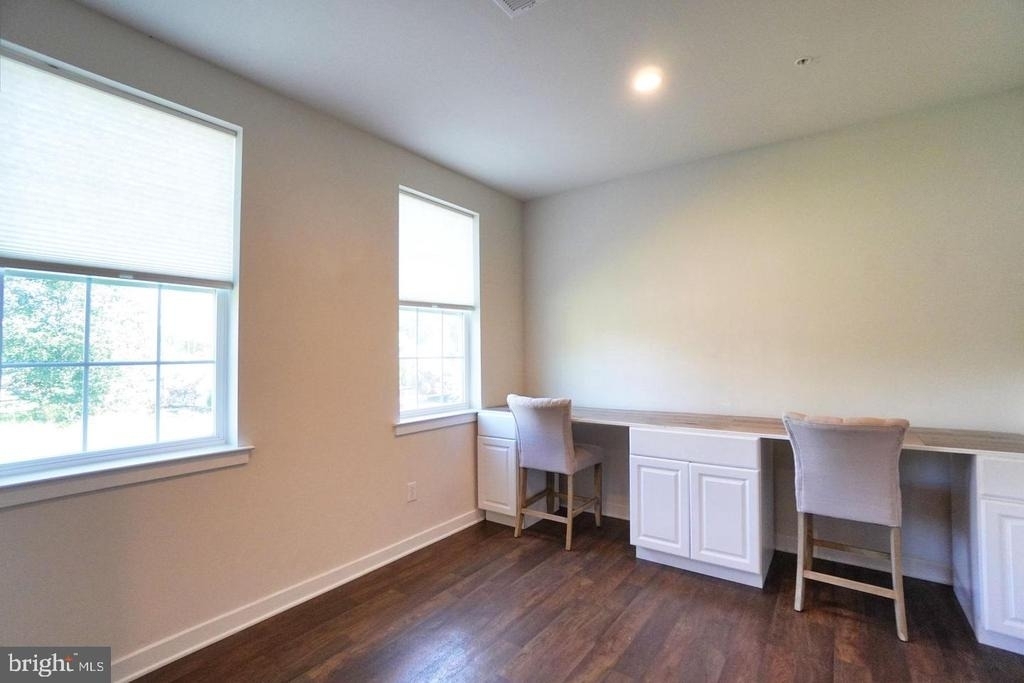 35 Jessop Lane - Photo 3