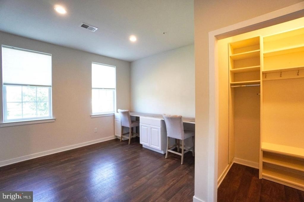 35 Jessop Lane - Photo 4