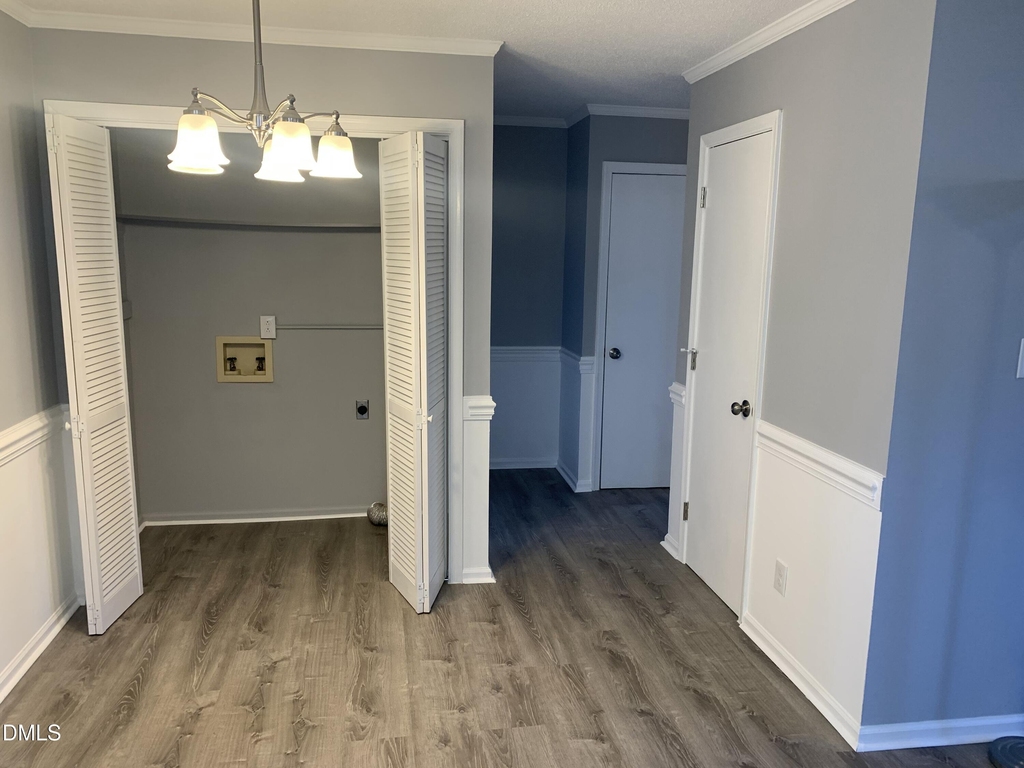 1617 Wake Drive - Photo 6
