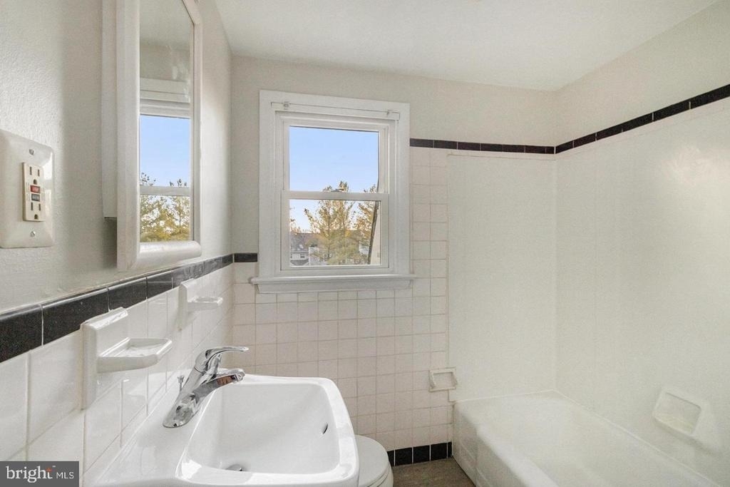 3868 Germantown Pike - Photo 14
