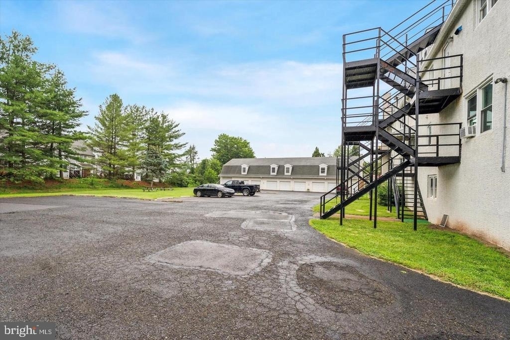 3868 Germantown Pike - Photo 2