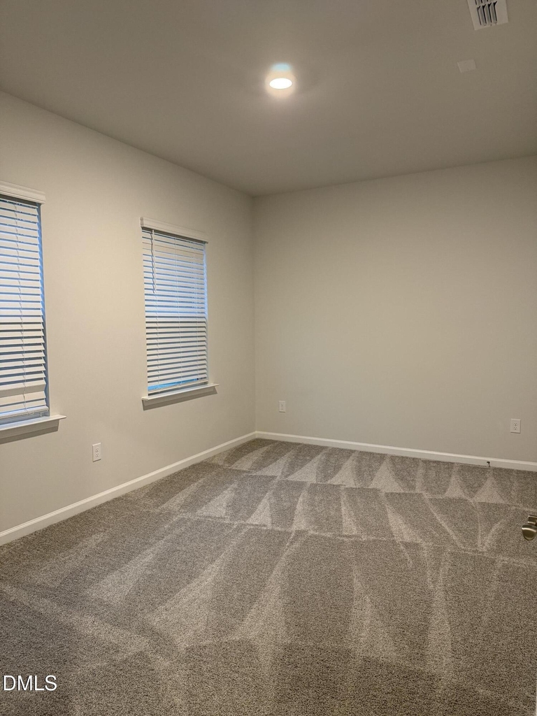 1373 Hasse Avenue - Photo 4