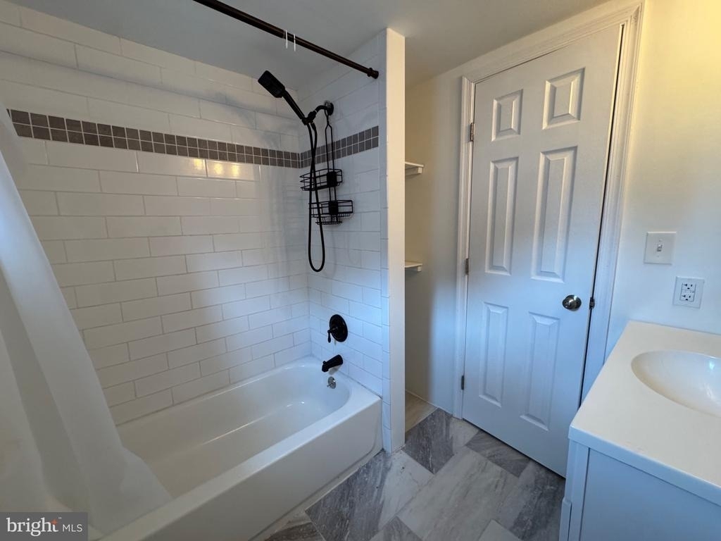 319 Grant Street - Photo 13