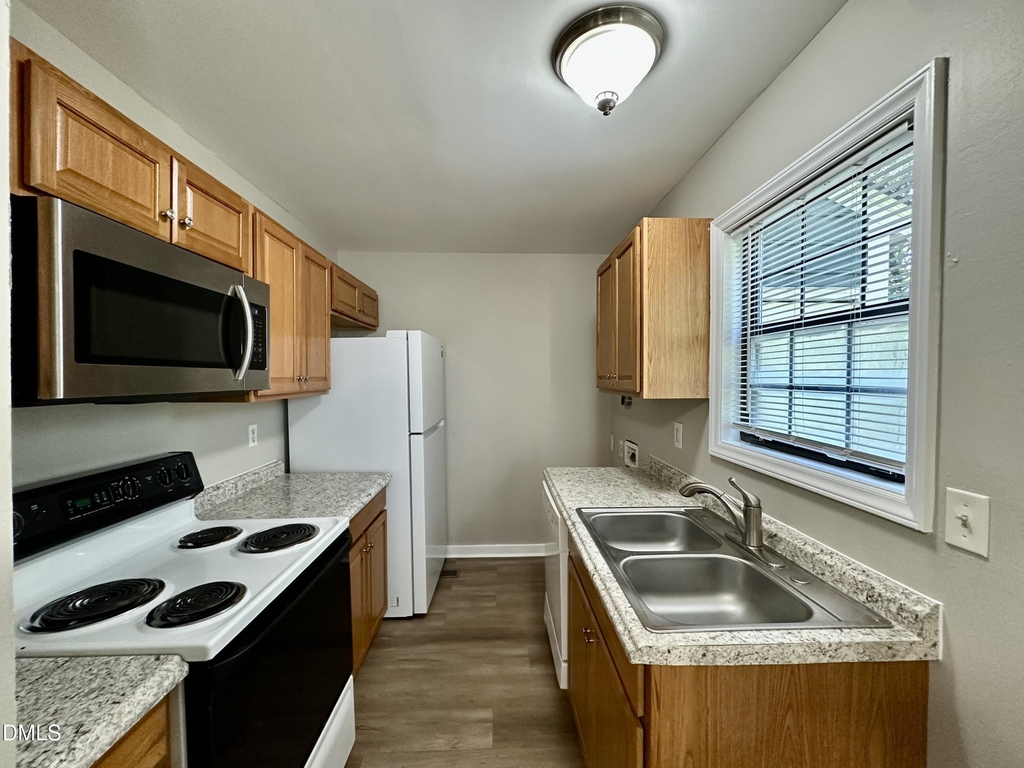 3622 Colchester Street - Photo 4