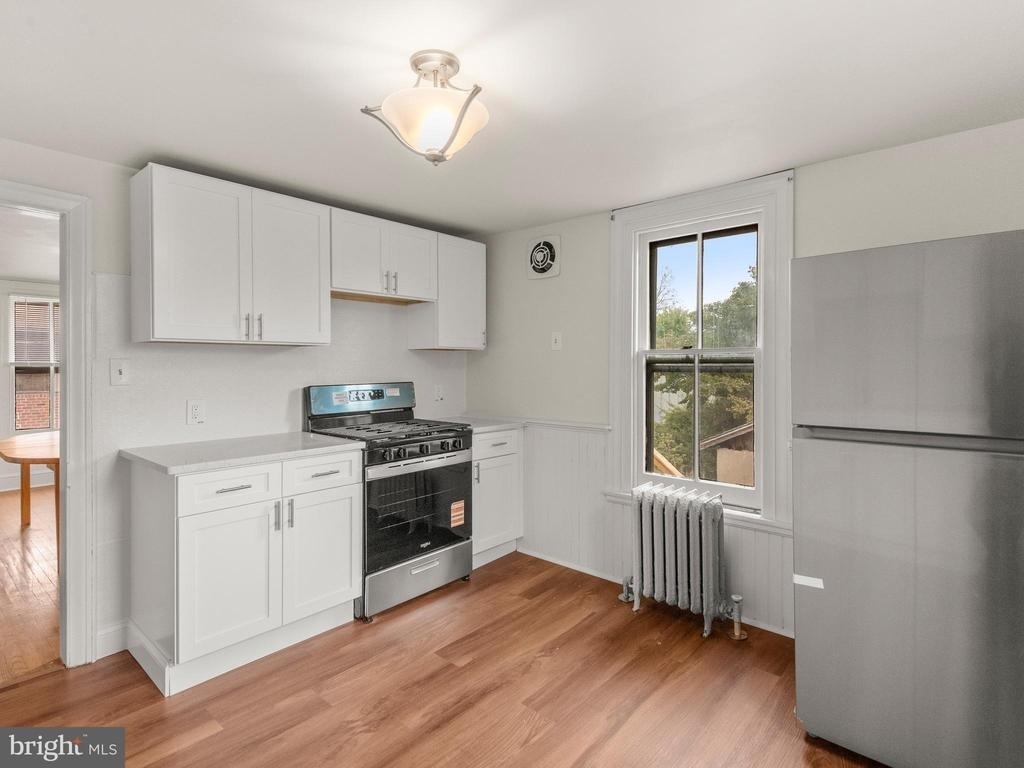 2635 W Chester Pike - Photo 7
