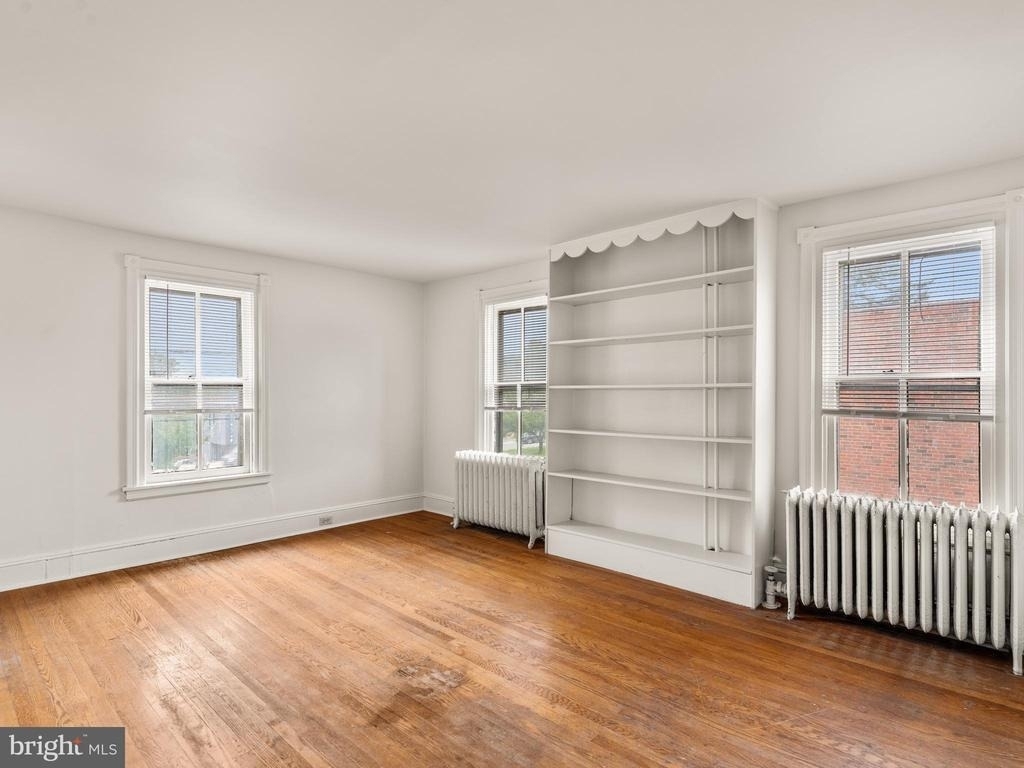 2635 W Chester Pike - Photo 2