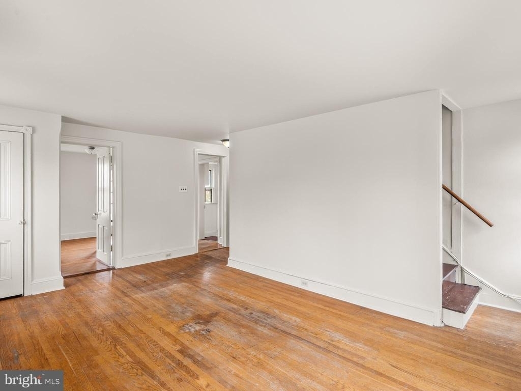 2635 W Chester Pike - Photo 4