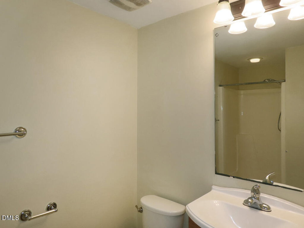 515 S Merritt Mill Road - Photo 11
