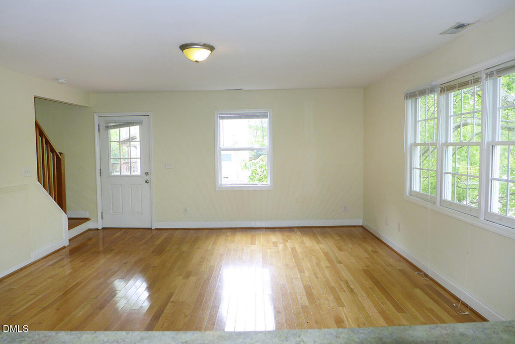 515 S Merritt Mill Road - Photo 4