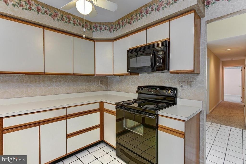 1114 Mews Lane - Photo 15
