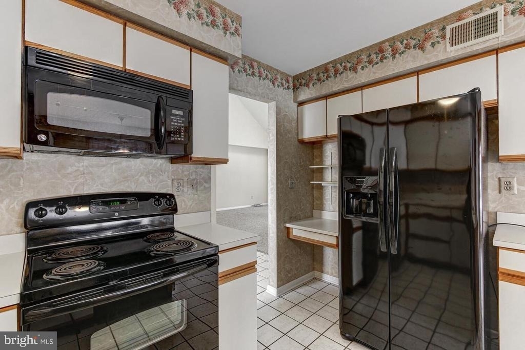 1114 Mews Lane - Photo 16