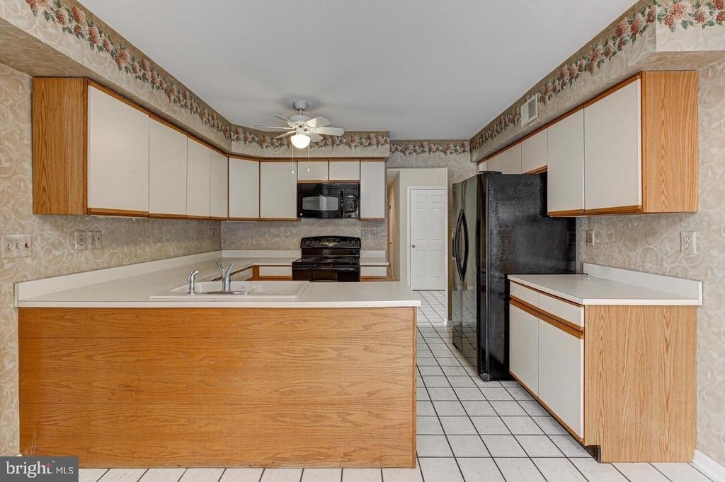 1114 Mews Lane - Photo 14