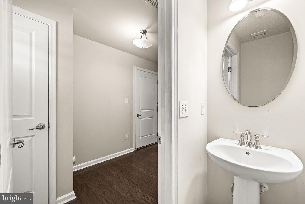 126 Mulberry Drive - Photo 4