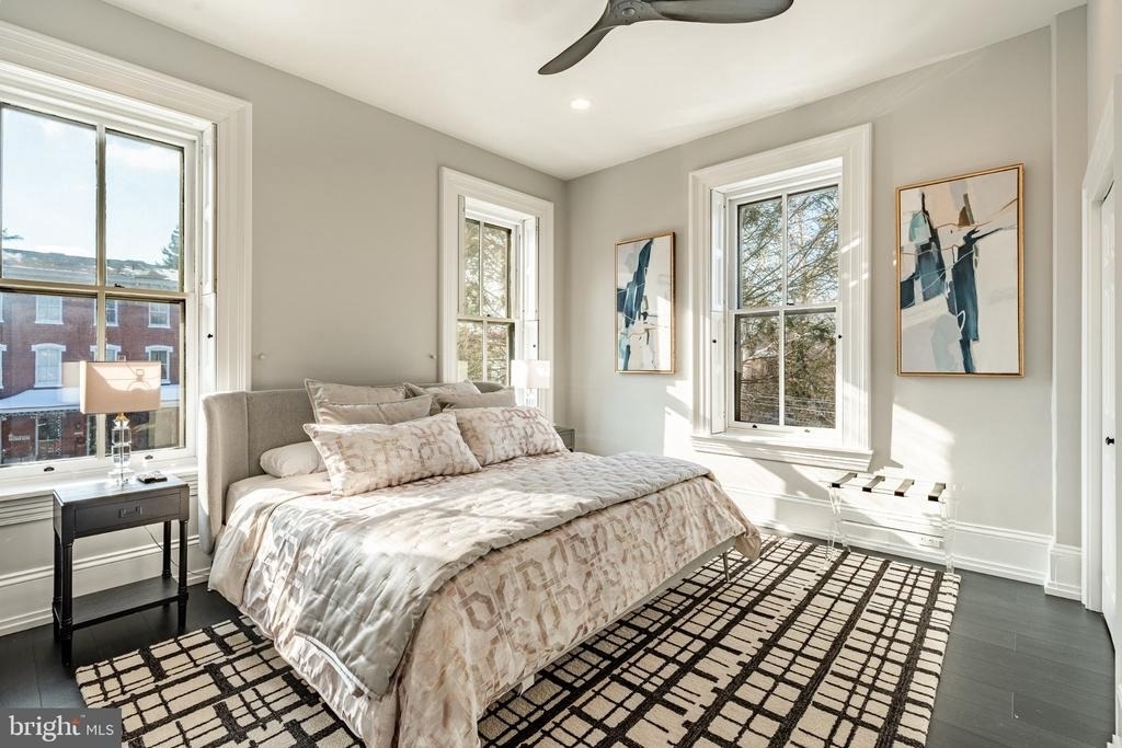 305 S Walnut Street - Photo 8