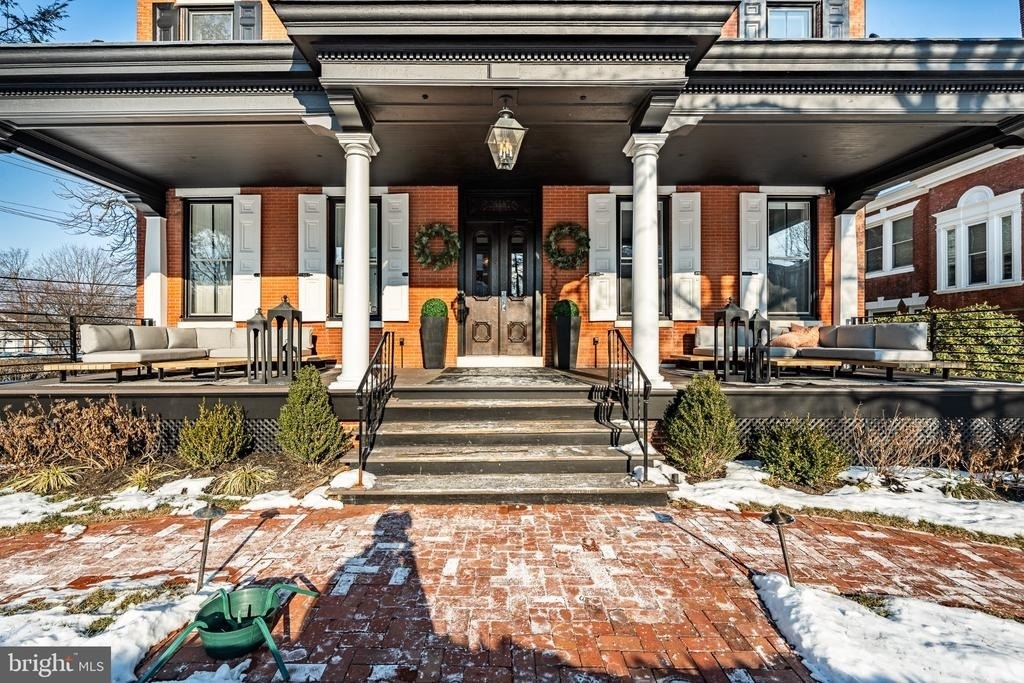 305 S Walnut Street - Photo 24