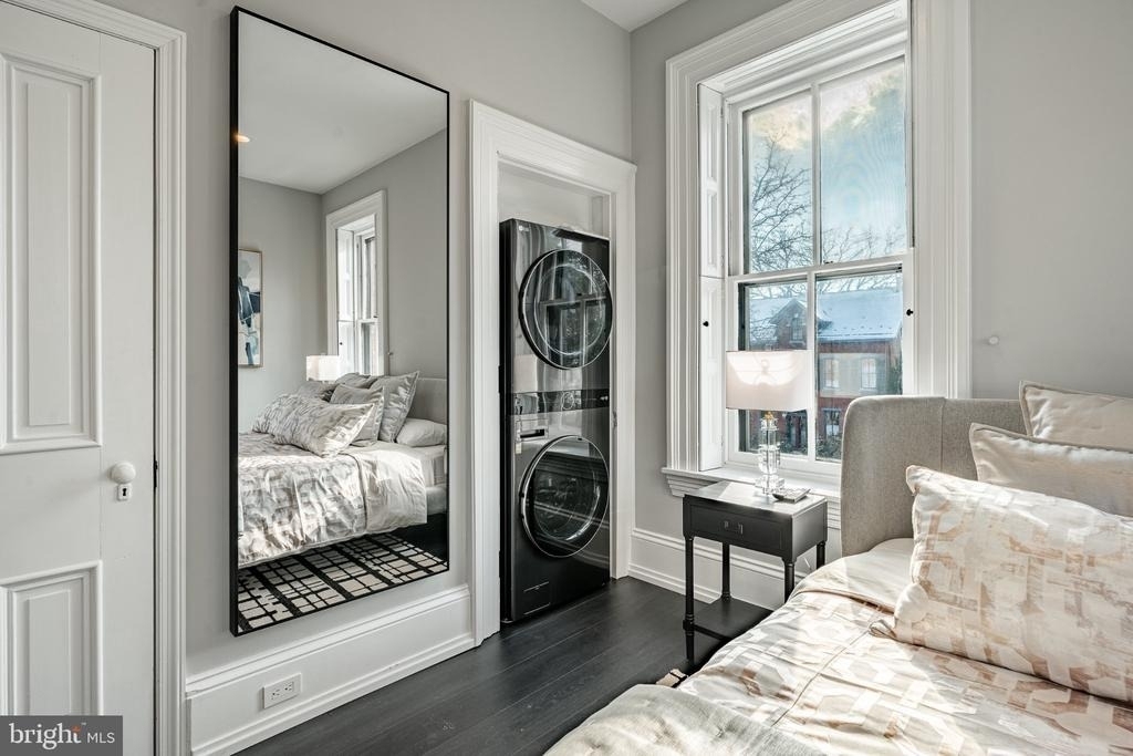305 S Walnut Street - Photo 11