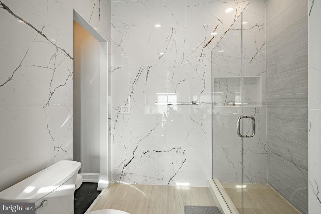 305 S Walnut Street - Photo 15