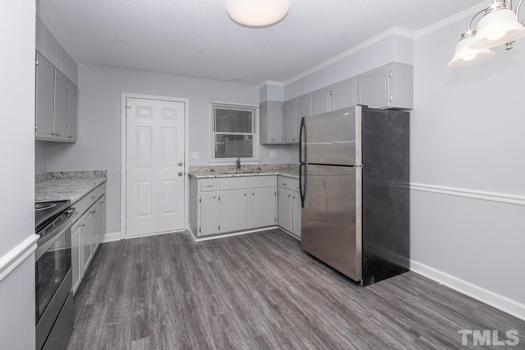 20 Pine Drive - Photo 4
