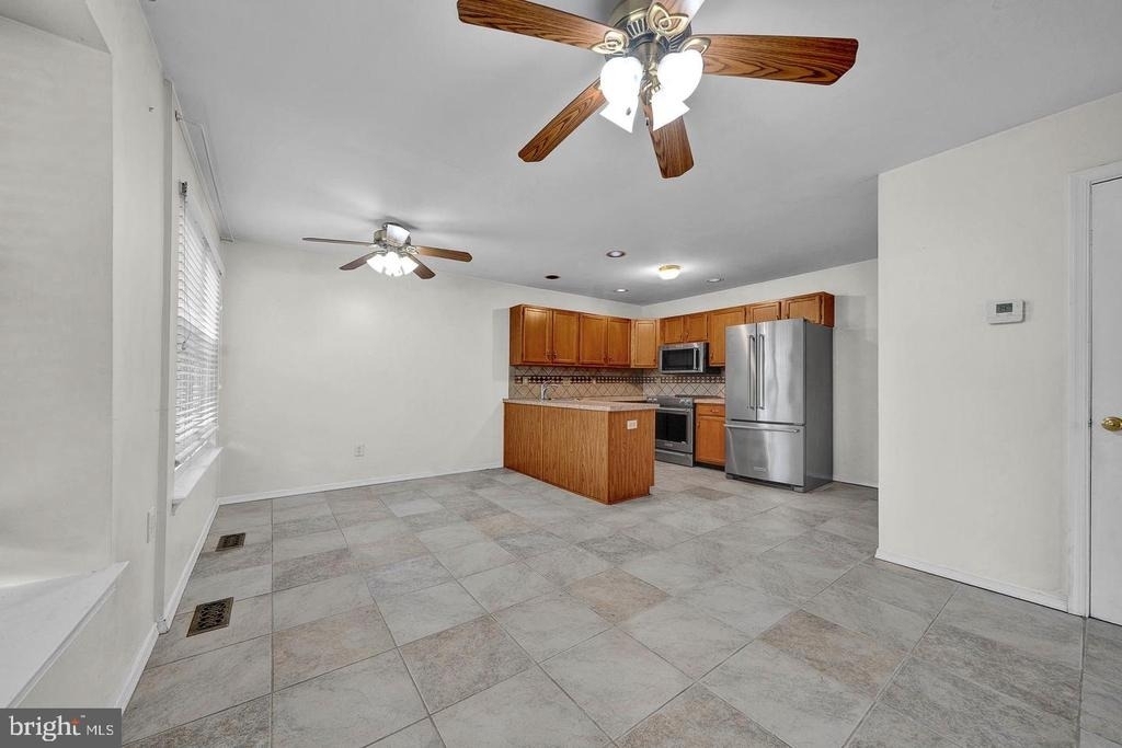 8006 Spruce Mill Dr - Photo 3