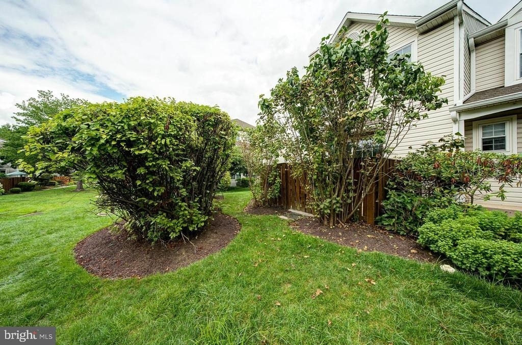8006 Spruce Mill Dr - Photo 33