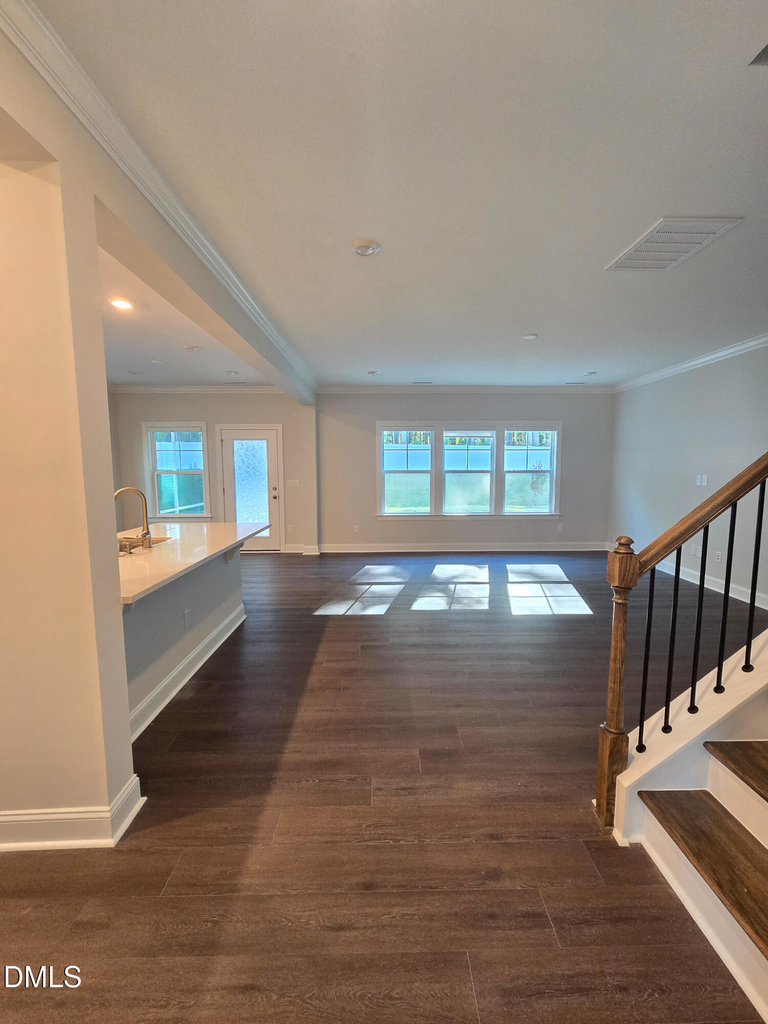 672 Emerald Bay Circle - Photo 7