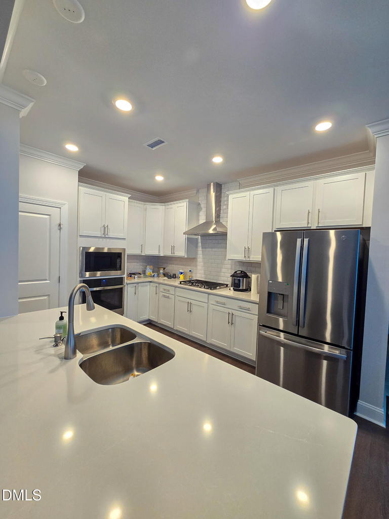 672 Emerald Bay Circle - Photo 12