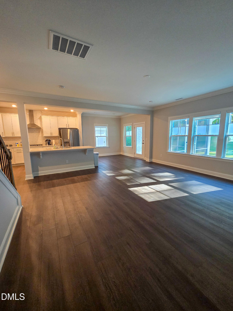 672 Emerald Bay Circle - Photo 8