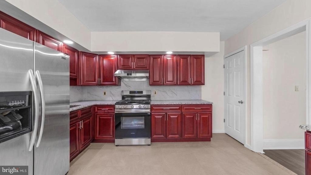 1427 Hamilton Avenue - Photo 7