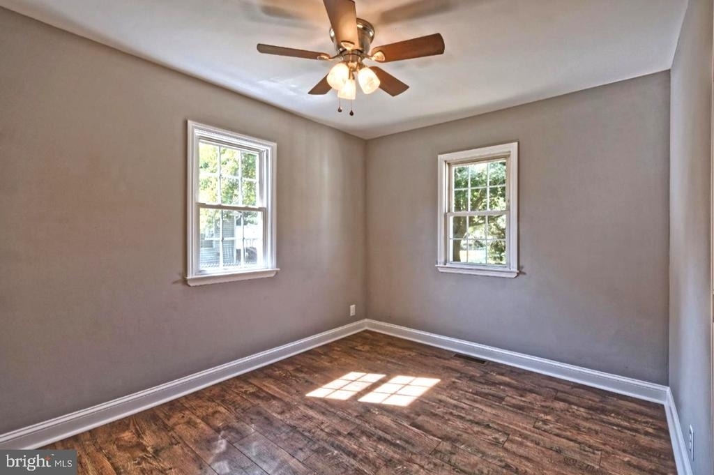 308 Florence Boulevard - Photo 12
