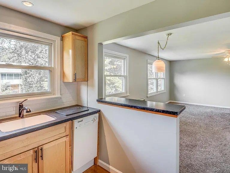 204 Warwick Road - Photo 5