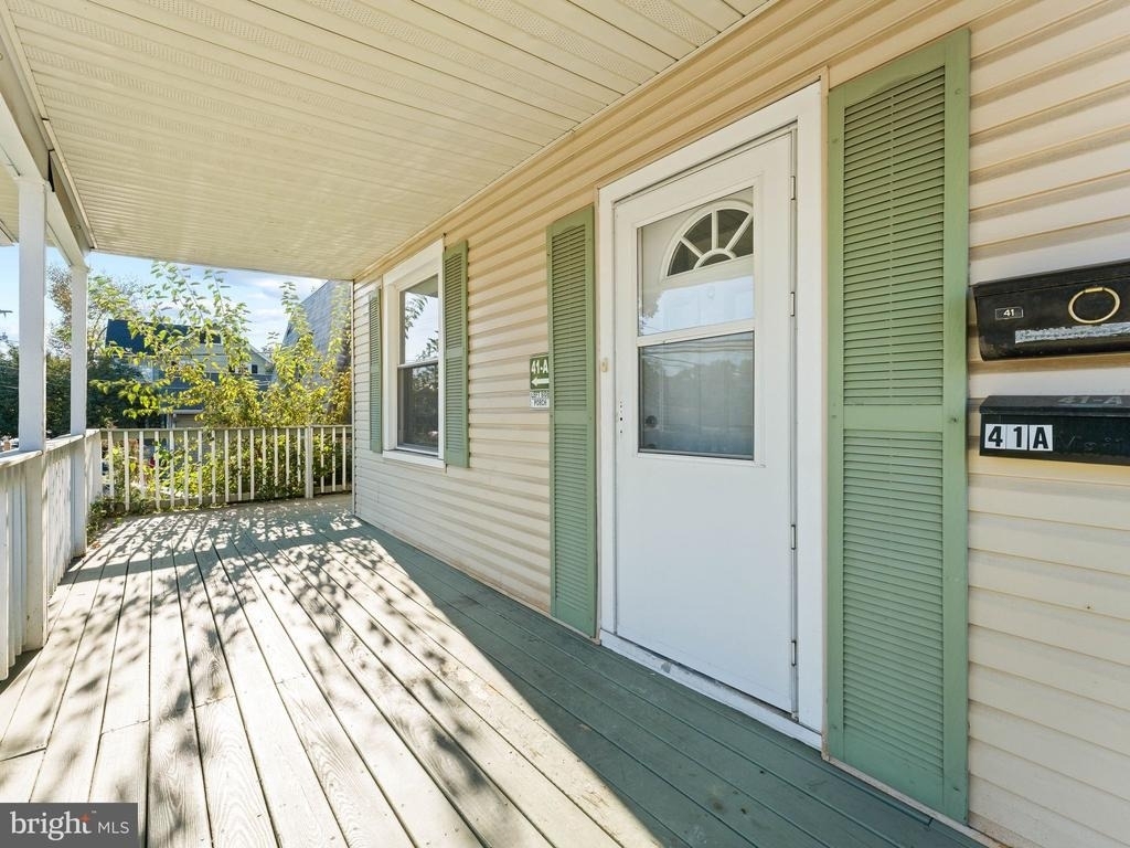 41 W Clinton Avenue - Photo 1