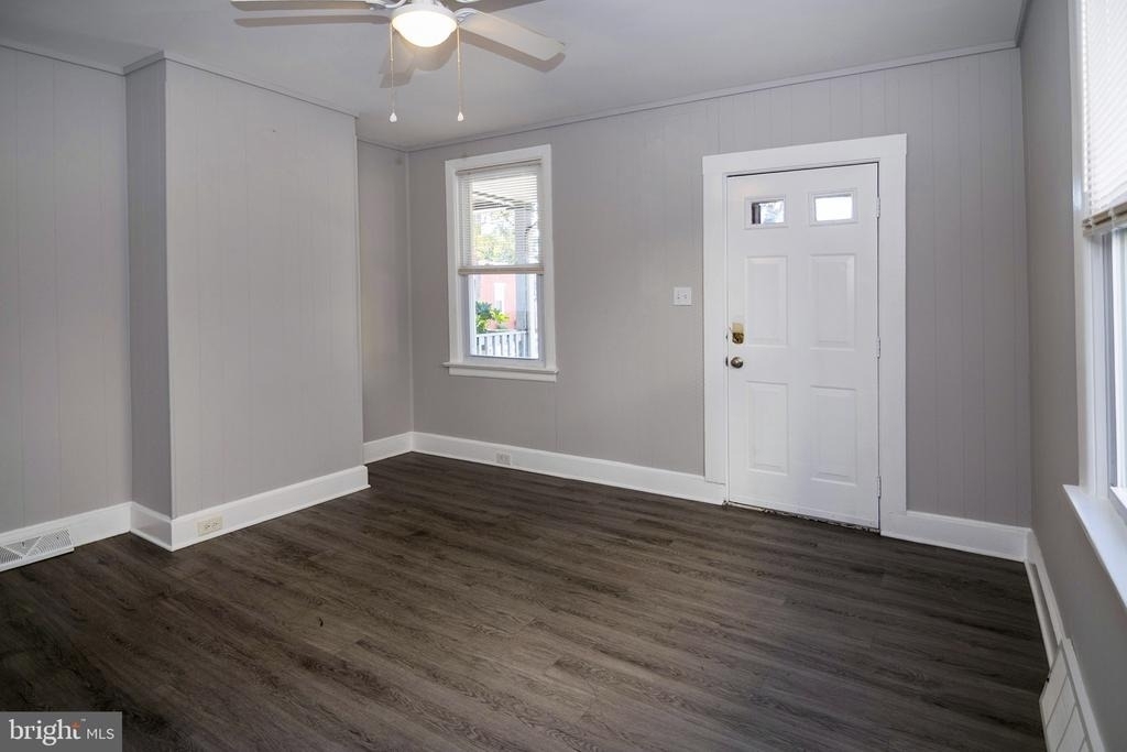 207 Somerset Street - Photo 7
