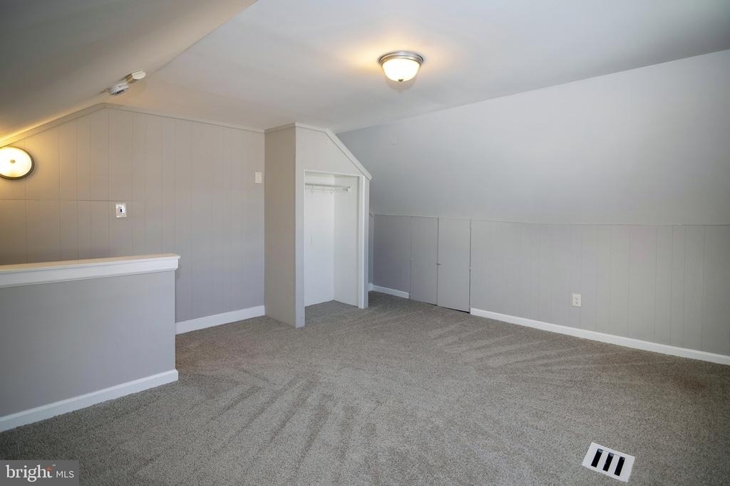 207 Somerset Street - Photo 41