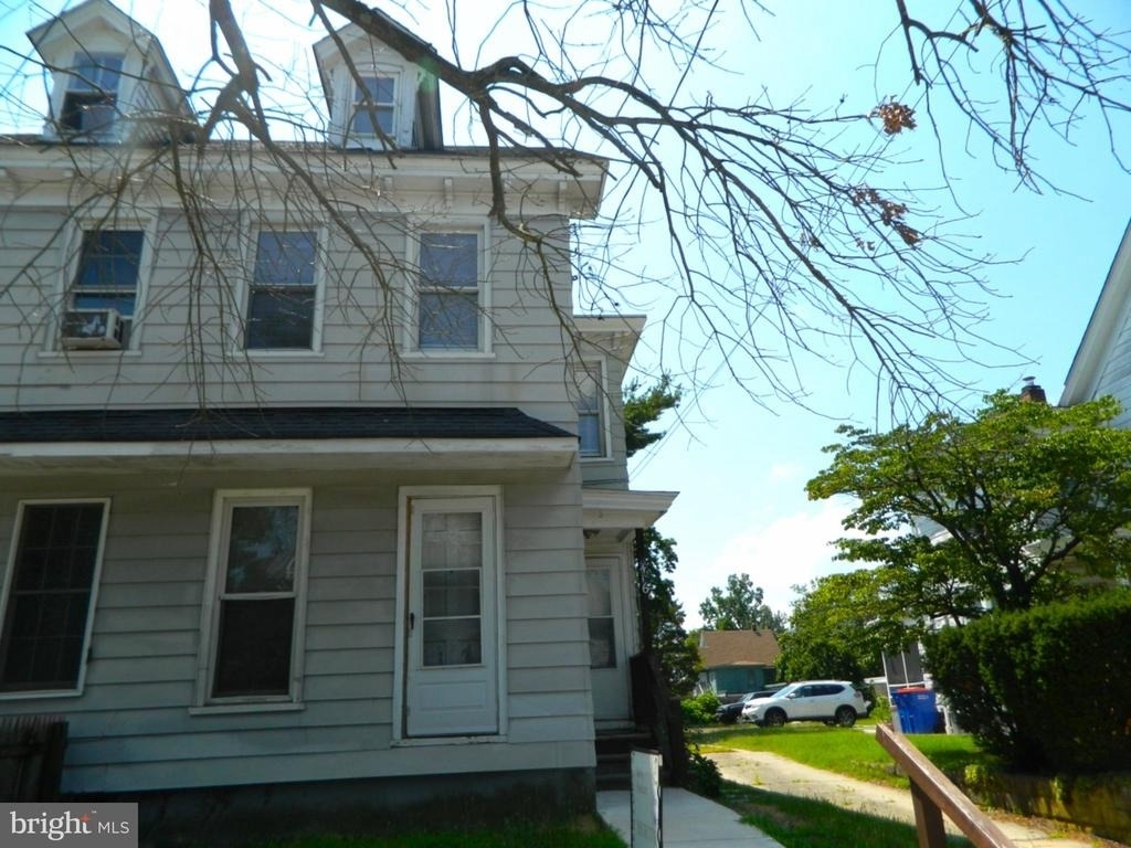 416 N 5th Street - Photo 1