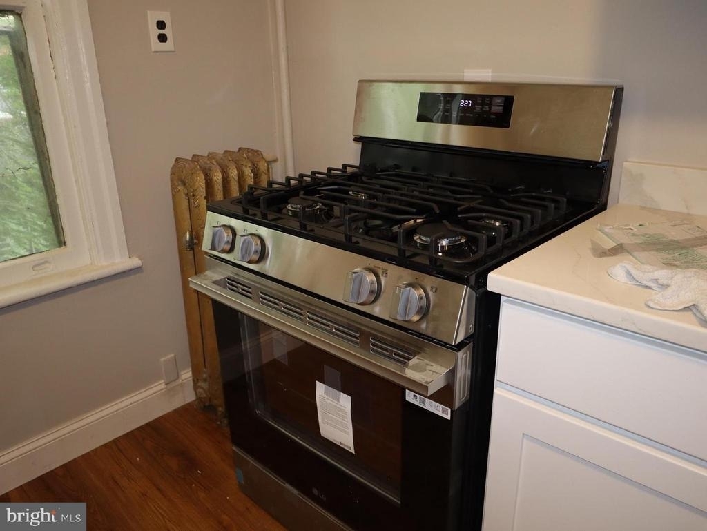 208 Linden Avenue - Photo 5