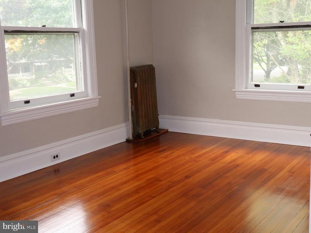 208 Linden Avenue - Photo 8