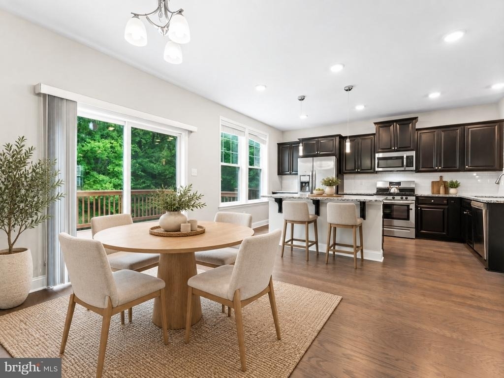 33 Sullivan Way - Photo 2