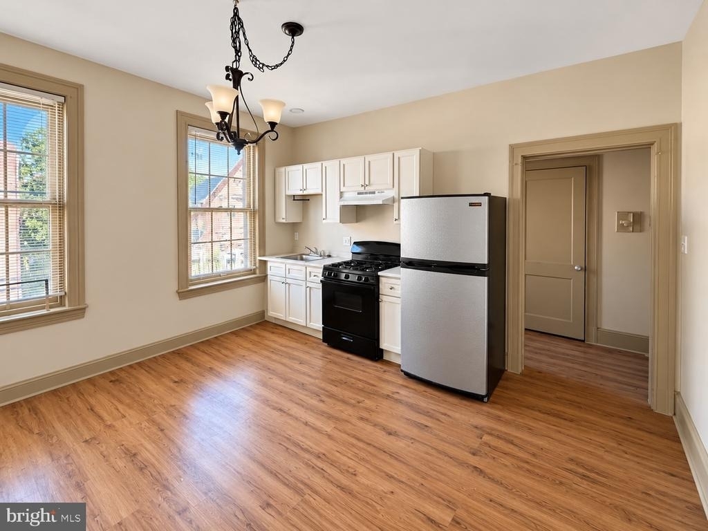 30 W Union Street - Photo 1