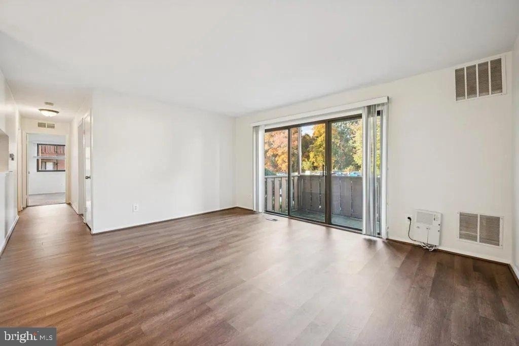 1001 Woodhollow Drive - Photo 4