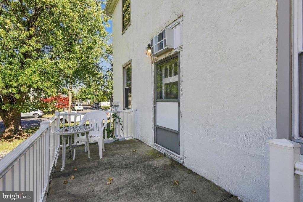 200 Leon Avenue - Photo 3