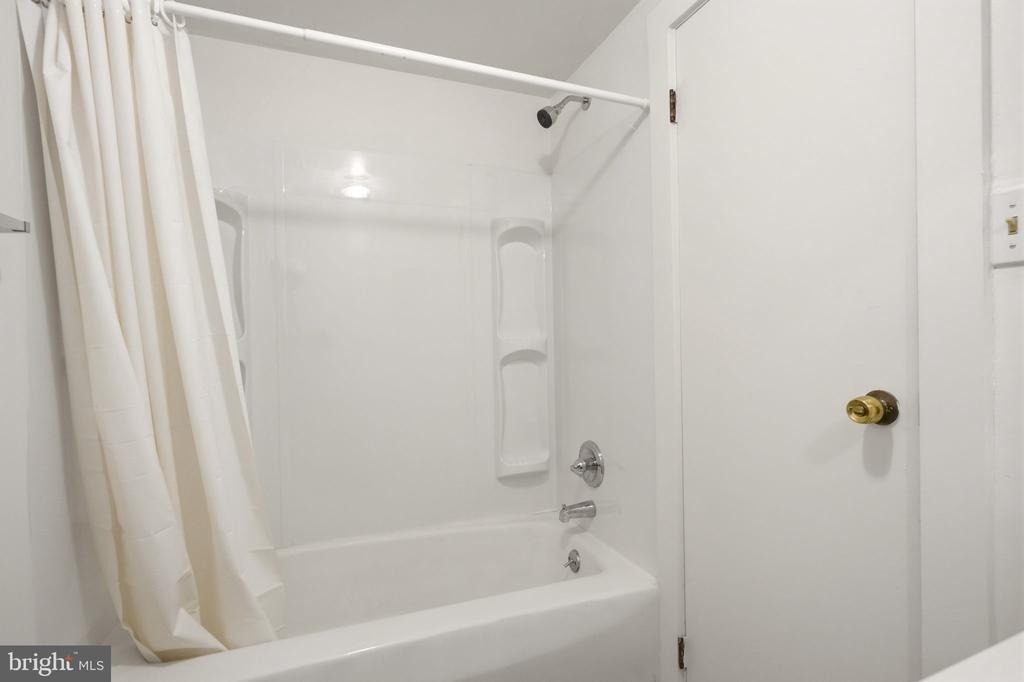 200 Leon Avenue - Photo 15
