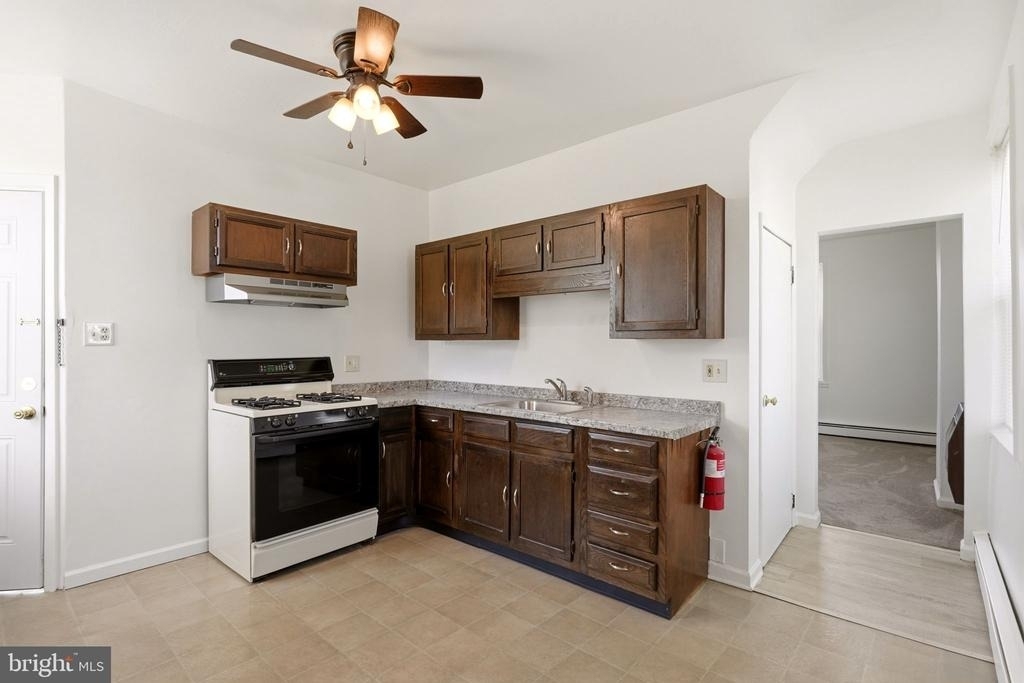 200 Leon Avenue - Photo 8