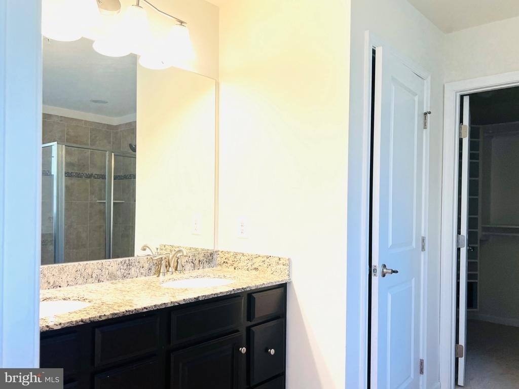 3002 Winterbourne Drive - Photo 35