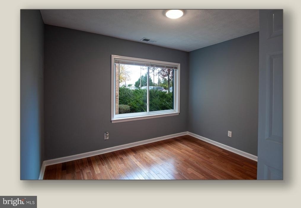 11206 Cherry Hill Road - Photo 22