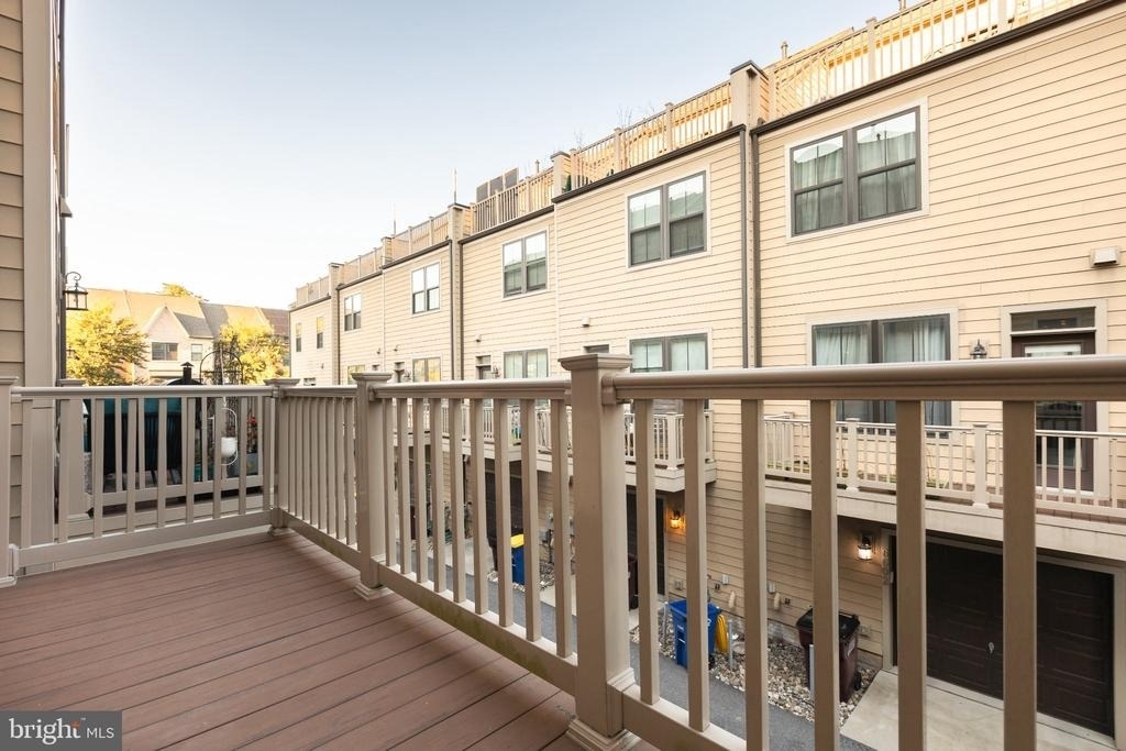 6639 Rhode Island Avenue - Photo 18