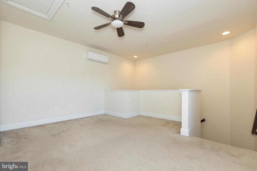 6639 Rhode Island Avenue - Photo 28