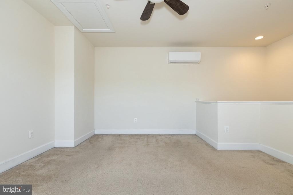 6639 Rhode Island Avenue - Photo 29