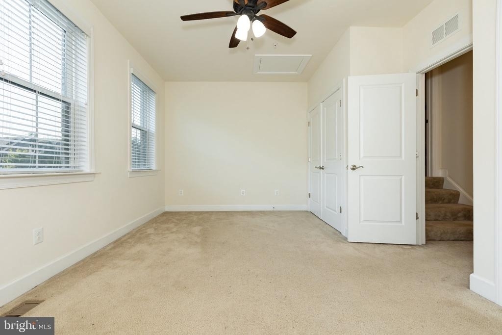 6639 Rhode Island Avenue - Photo 19