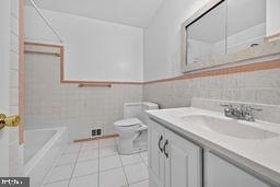 8205 Bryant Drive - Photo 11