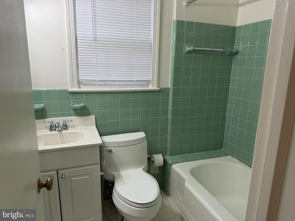 9220 Quintana Drive - Photo 11